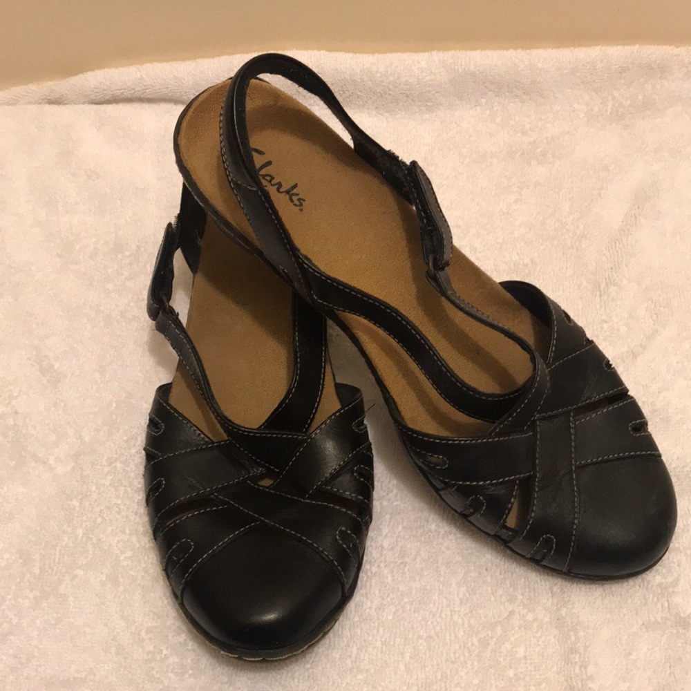 Gently used Clark’s Women’s Sandler’s
